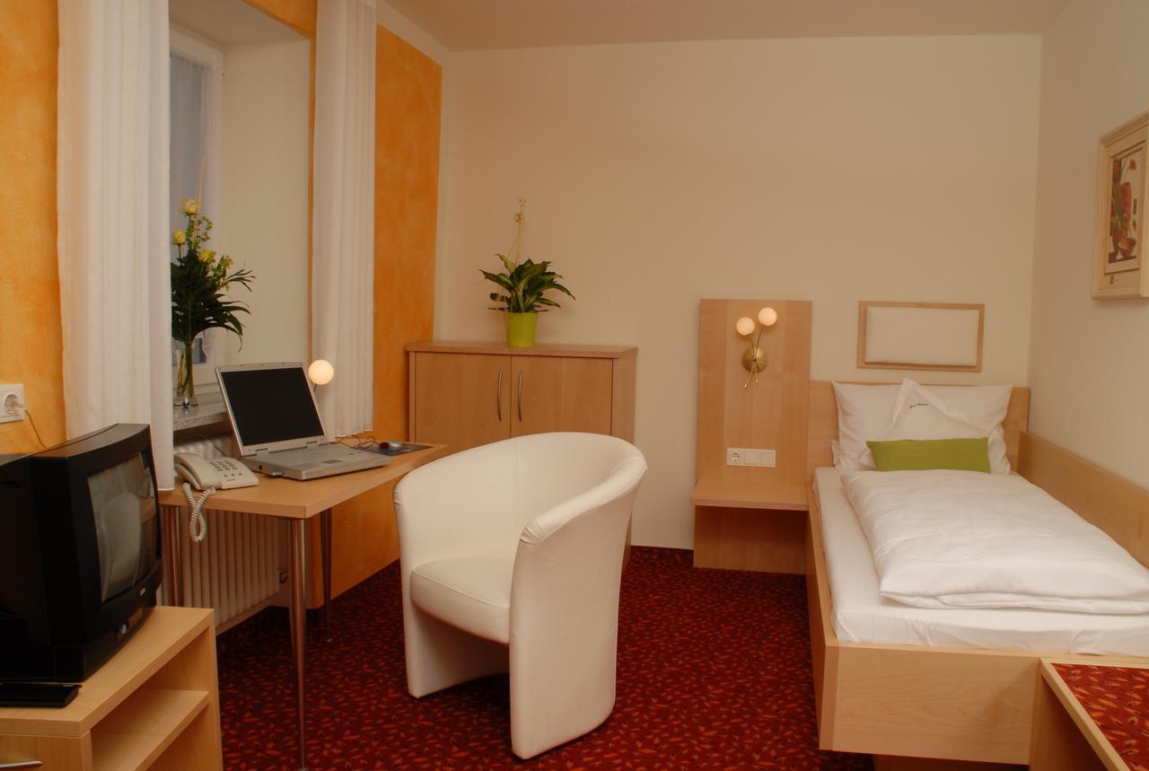 Hotel Zur Krone Beilngries Exterior photo