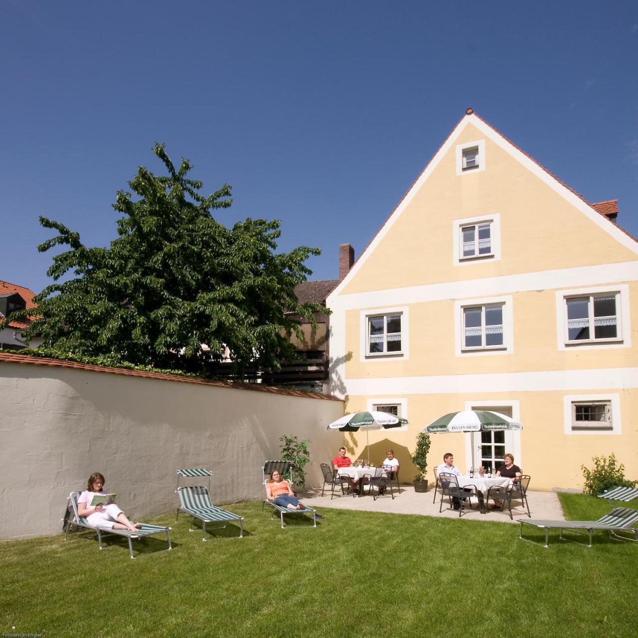 Hotel Zur Krone Beilngries Exterior photo